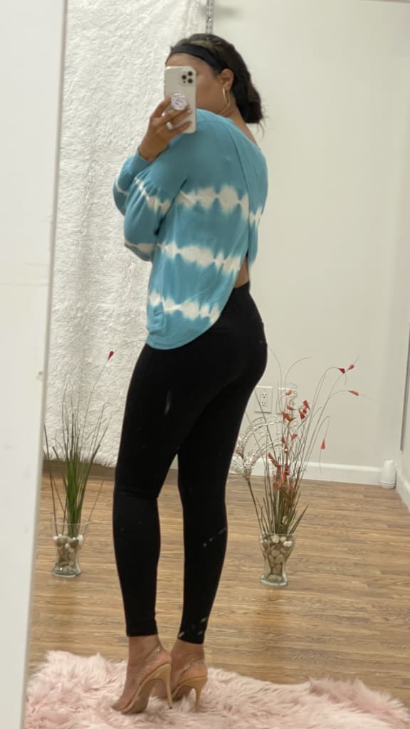 Ballon sleeve open back sweater