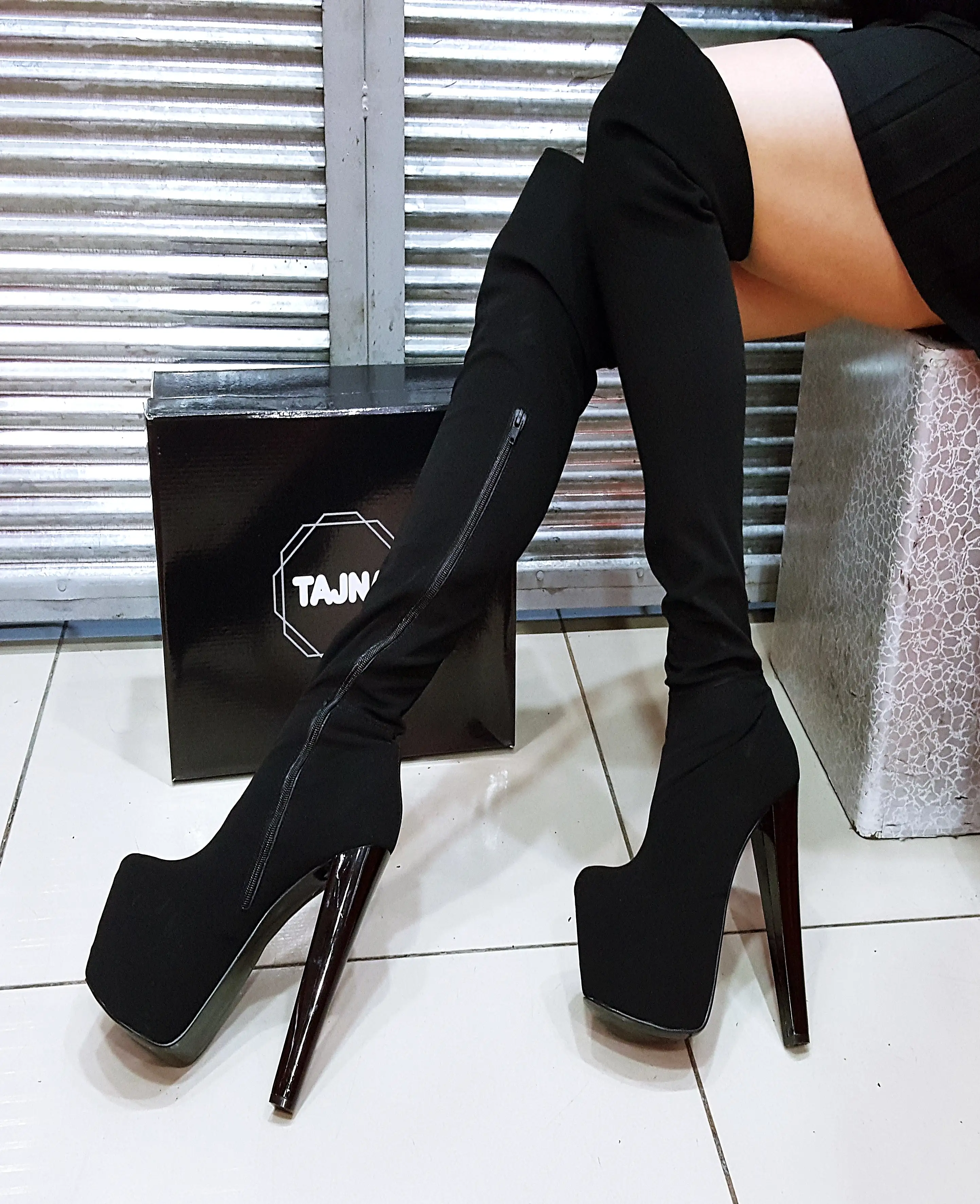 Black Strech Plaform High Heel Boots