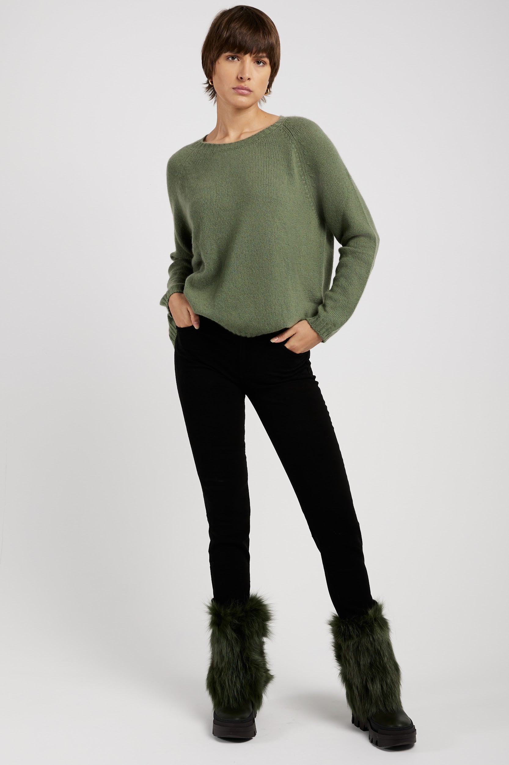 Cashmere Sweater in Pesto