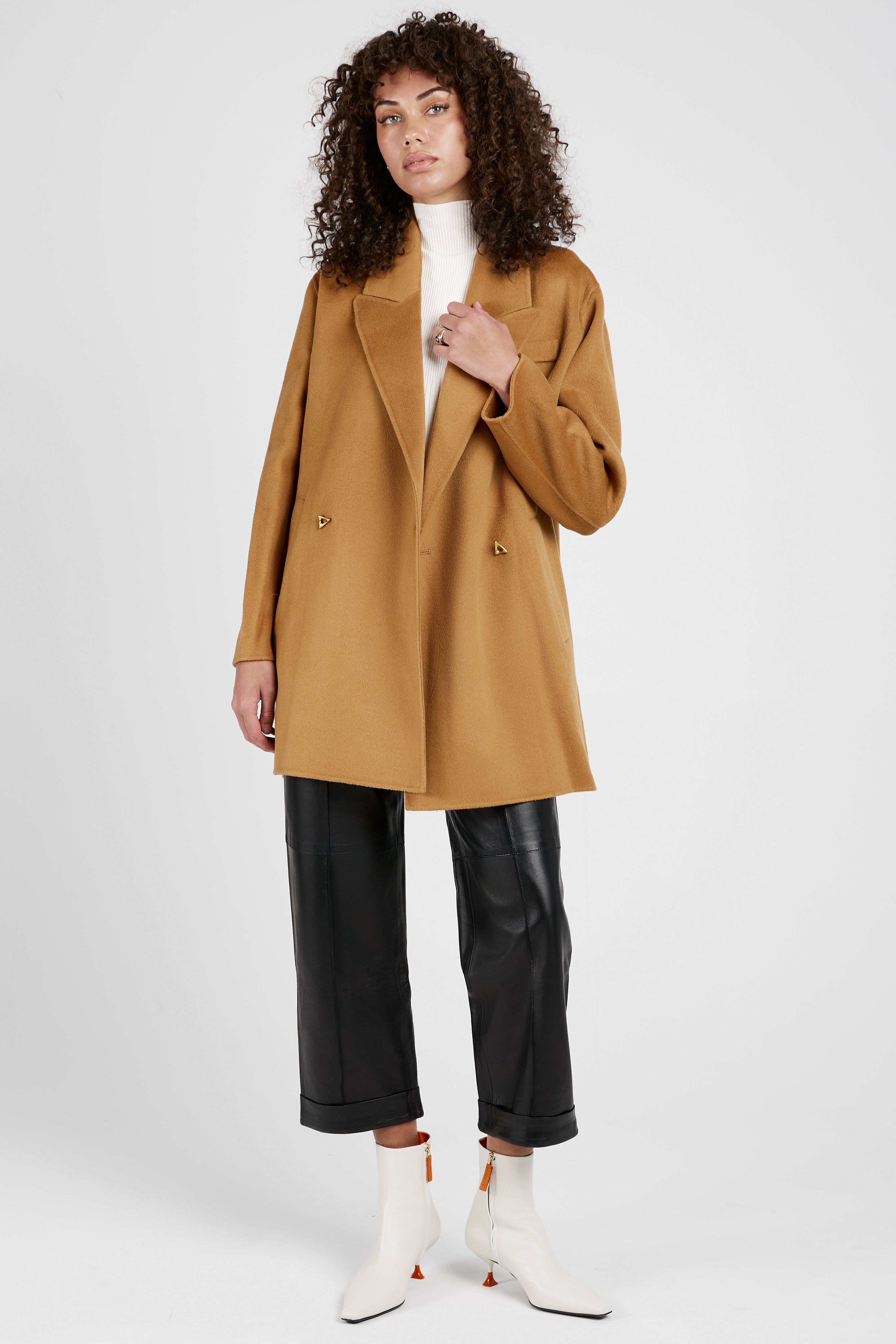 Cavendish Cashmere Wool Coat in Tan