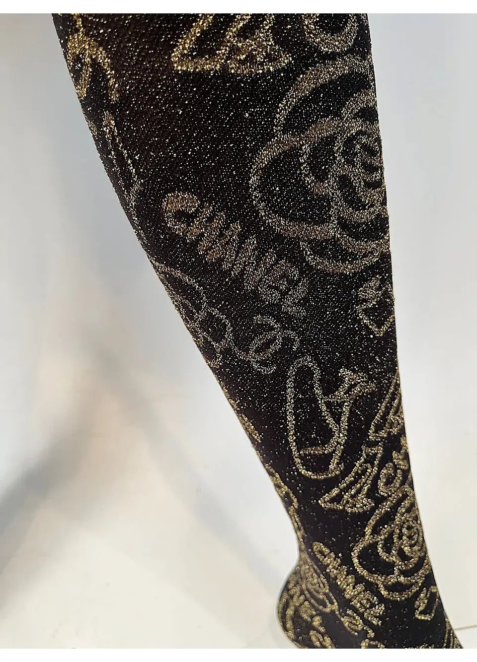 Chanel 19A 2019 Paris New-York Black Gold Hosiery Stockings Tights Sz Medium