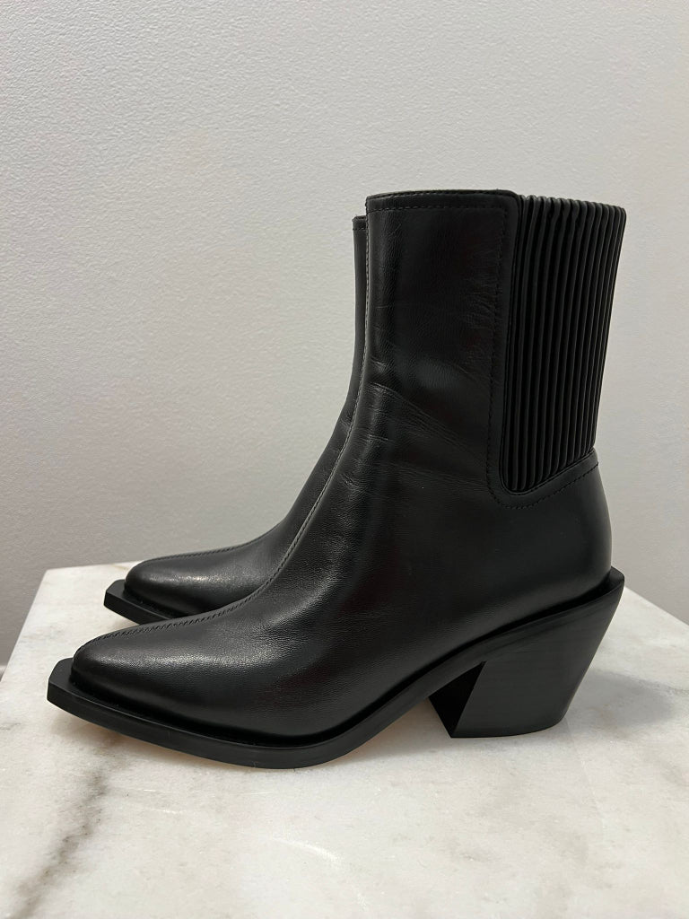 Coach Black Boots - size 38.5