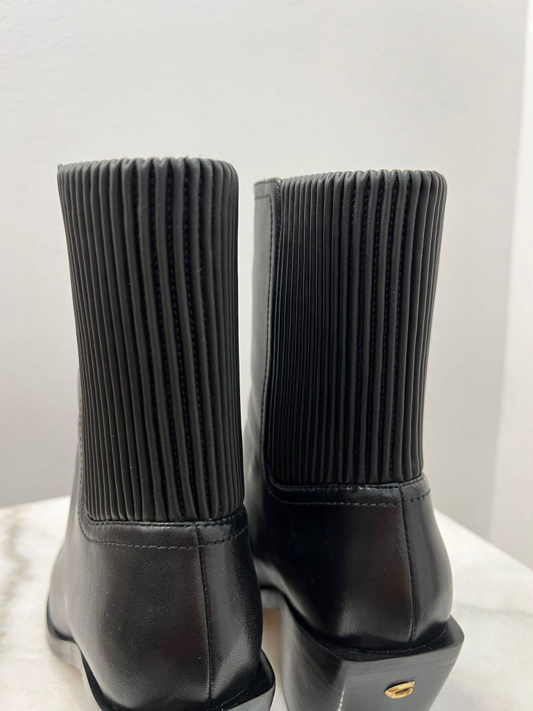 Coach Black Boots - size 38.5