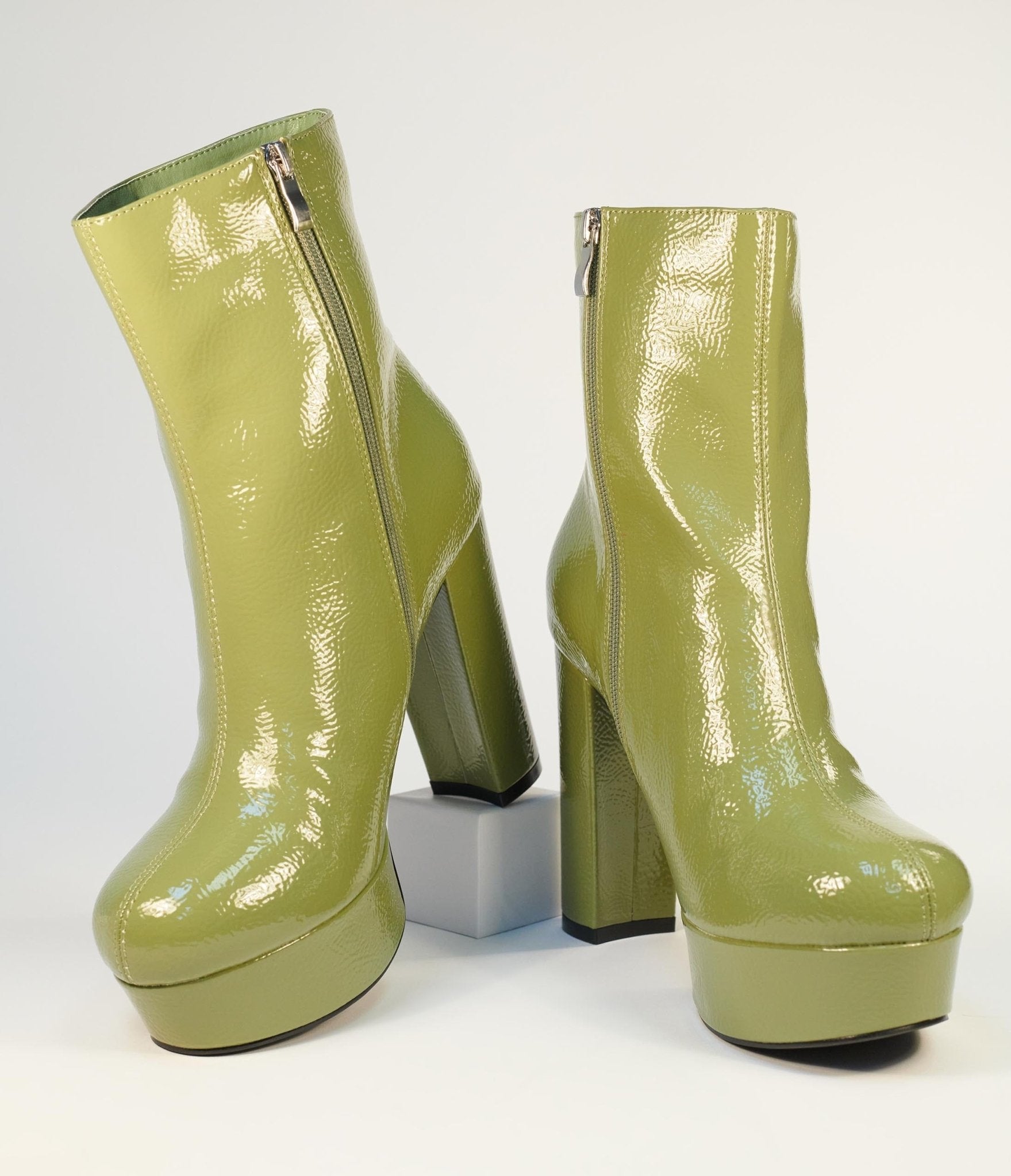 Unique Vintage Avocado Green Platform Heel Ankle Boots