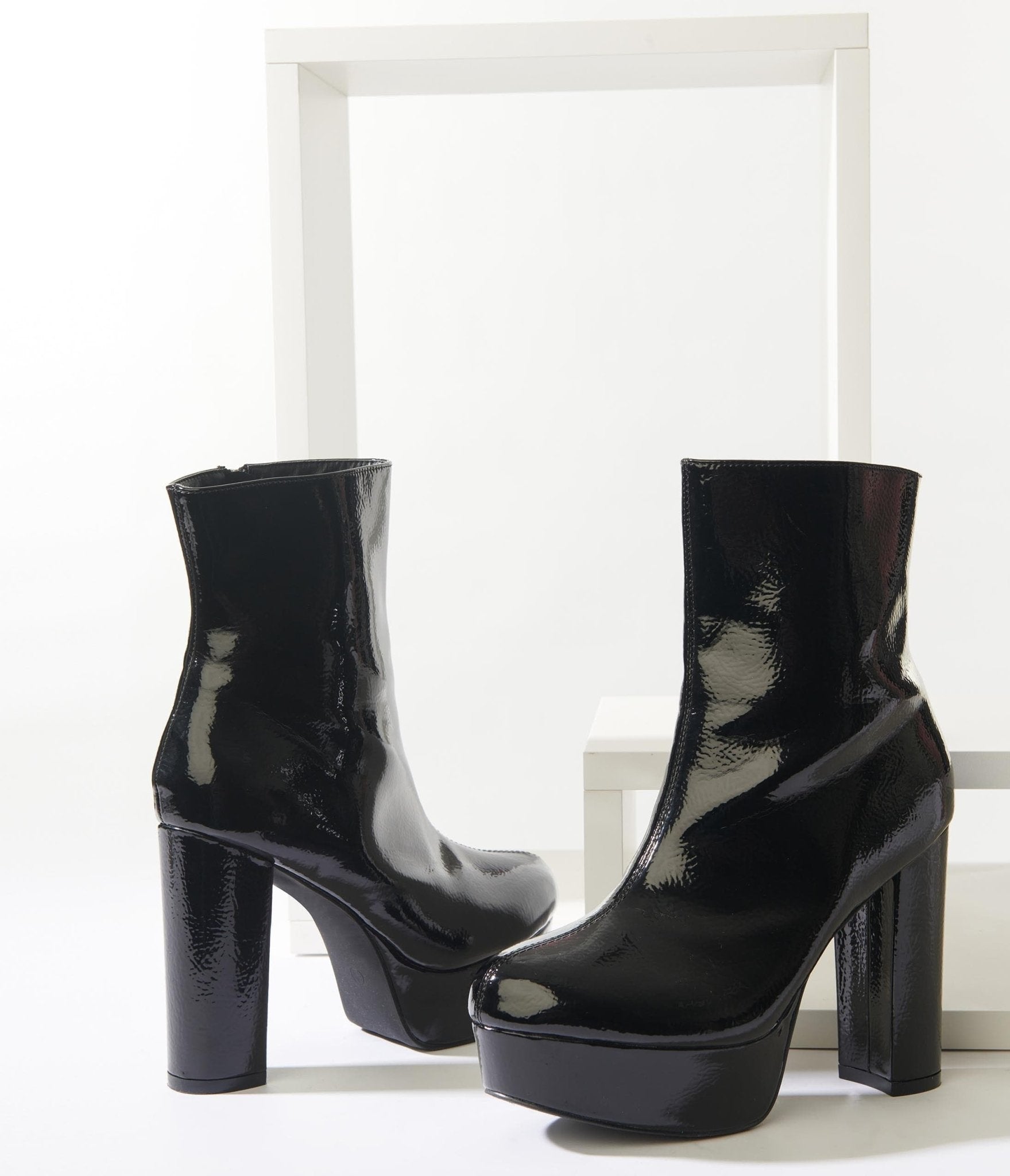 Unique Vintage Black Platform Heel Ankle Boots