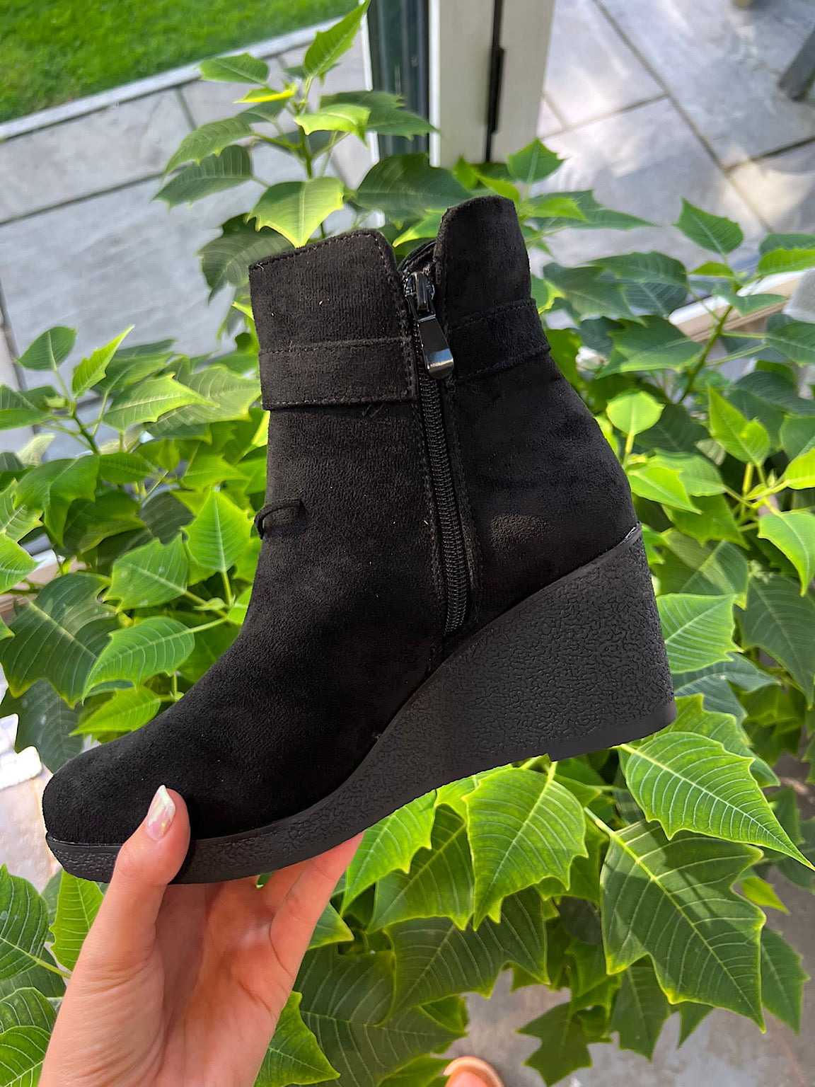 Wedge Tassel Detail Boots